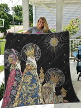 Load image into Gallery viewer, three kings bug art quilt blanket