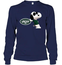 Load image into Gallery viewer, New York Jets snoopy sun glasses proud fan hoodie