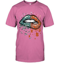 Load image into Gallery viewer, New York Jets and Syracuse Orange glitter pattern sexy lips t shirt