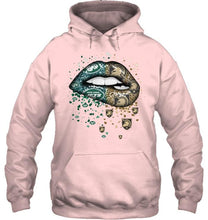 Load image into Gallery viewer, New York Jets and Army Black Knights glitter pattern sexy lips t shirt