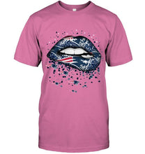 Load image into Gallery viewer, New England Patriots heart glitter pattern lips shirt