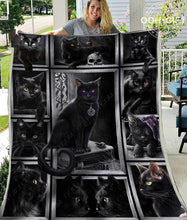 Load image into Gallery viewer, premium black cat lovers quilt blanket