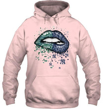 Load image into Gallery viewer, New York Jets and New York Yankees glitter pattern sexy lips t shirt